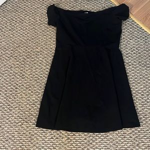Black skater style dress Old Navy size medium in good condition